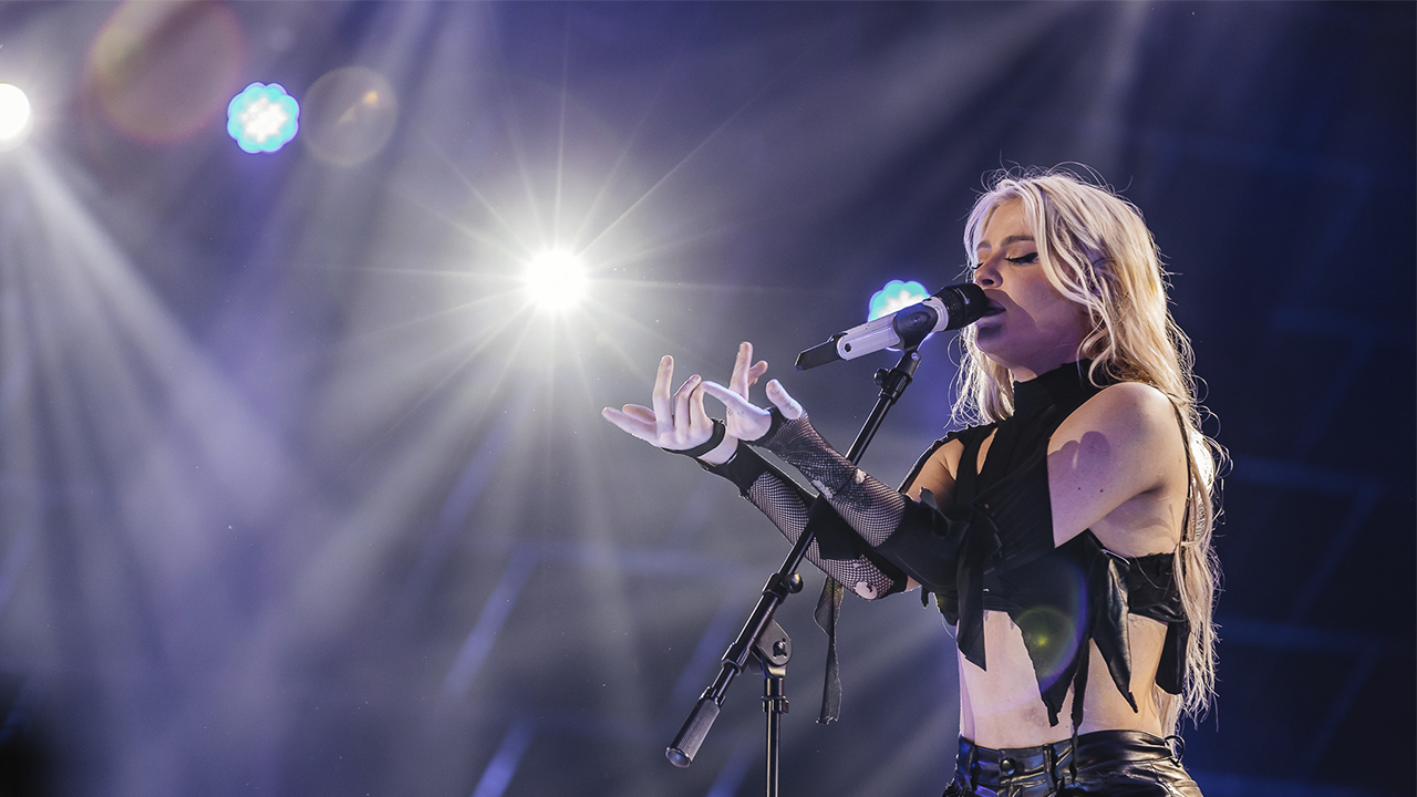 01 - Luisa Sonza - Magic Light